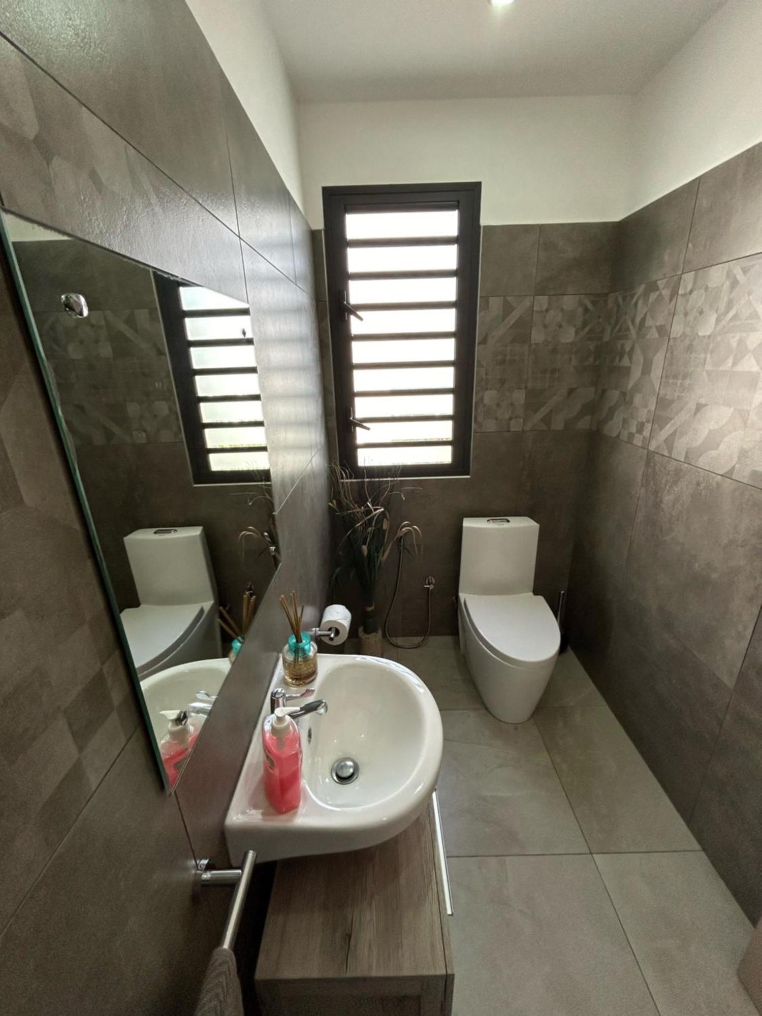 Villa neuve et cosy, piscine privée et proche de Grand Baie Pereybere Beach Extérieur photo