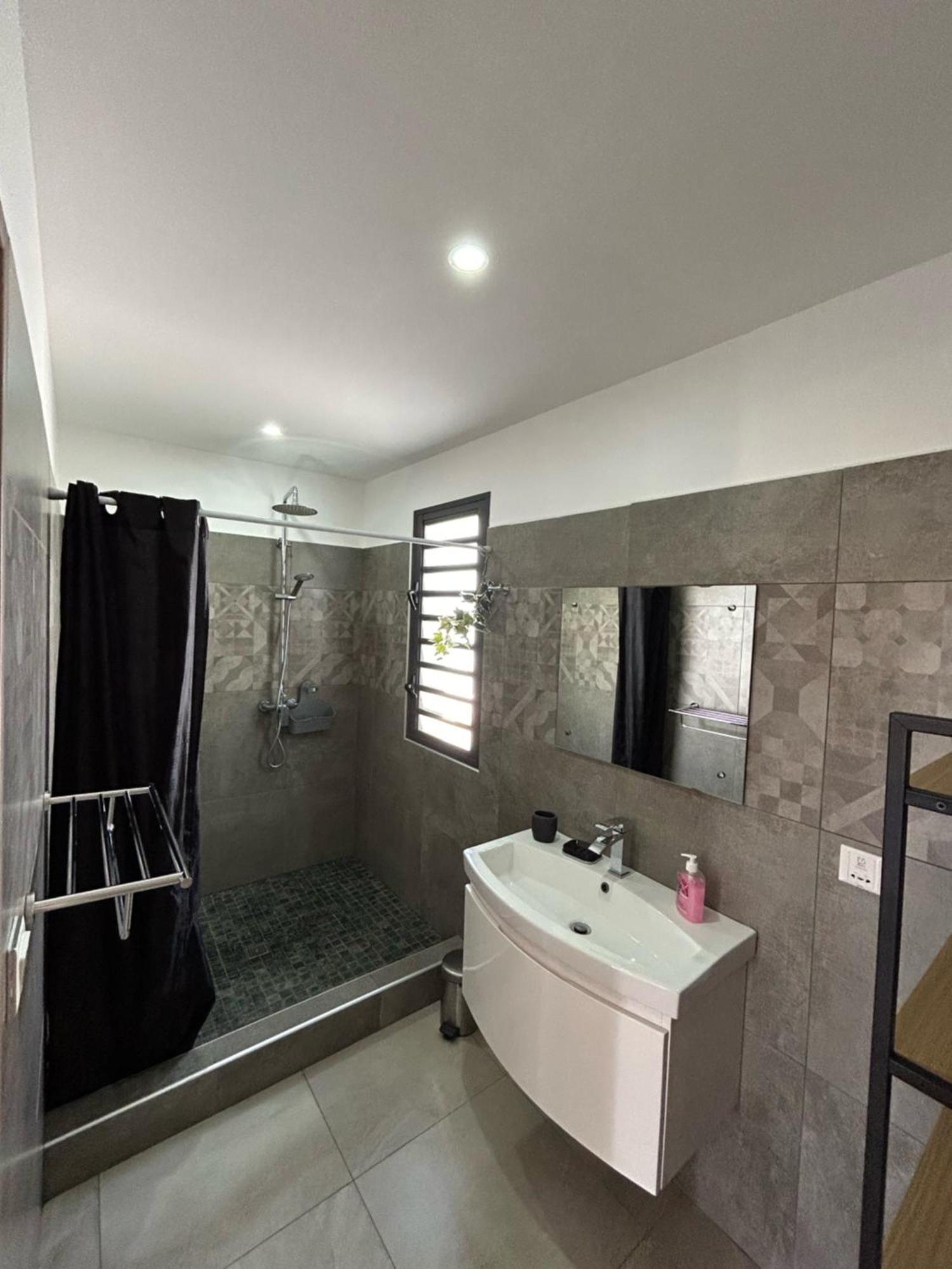 Villa neuve et cosy, piscine privée et proche de Grand Baie Pereybere Beach Extérieur photo